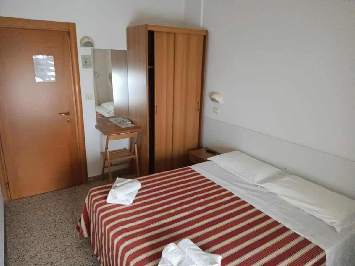 Hotel Graziella Mare Rimini Exteriér fotografie
